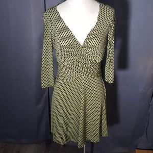 LONDON TIMES DRESS SZ 8 v neck